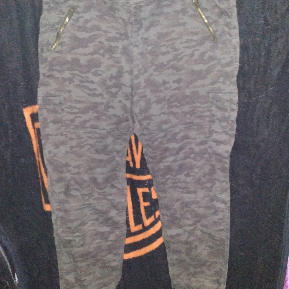 Camo pants